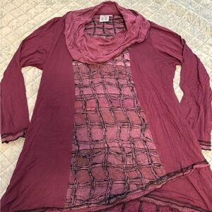 Parsley & Sage Plum and Pink Layered Cowl Tunic